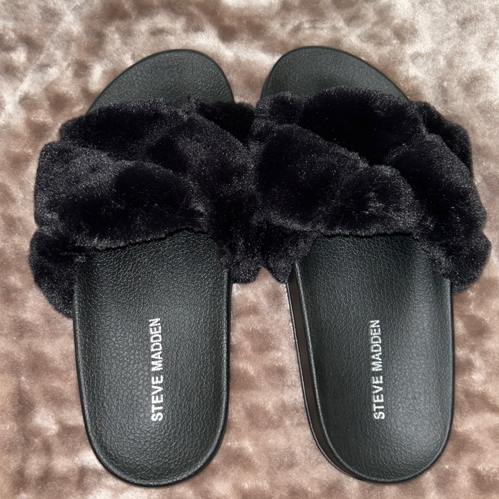NEW (WOT) STEVE MADDEN SIZE 6 FAUX FUR PLUSH SLIDE SLIPPERS